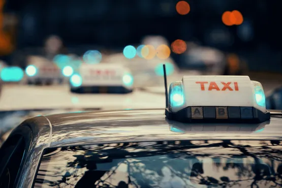 chauffeur taxi a nantes et ses alentours lumineux